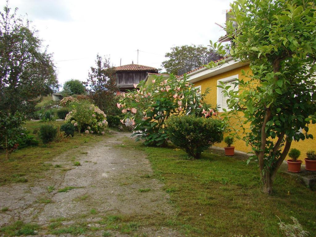 Pension Mariaje Celorio  Exterior photo