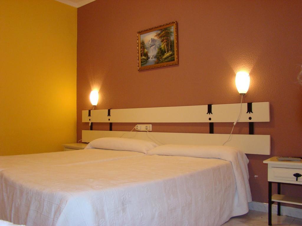 Pension Mariaje Celorio  Exterior photo